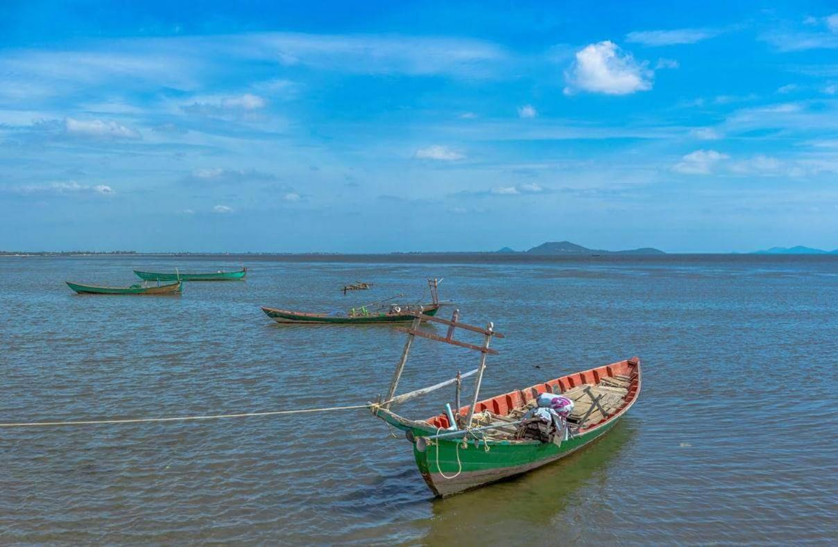 Hotel De La Plage Kep Kültér fotó